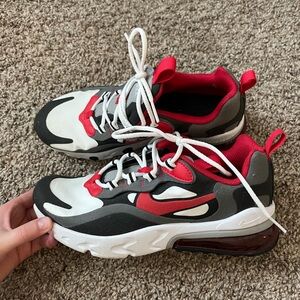 Nike Air Max React 270